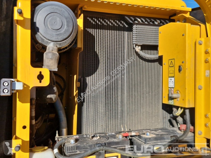 جرافة JCB