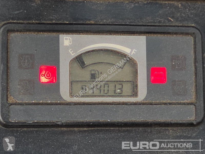 جرافة Hitachi ZX26U-5A CR