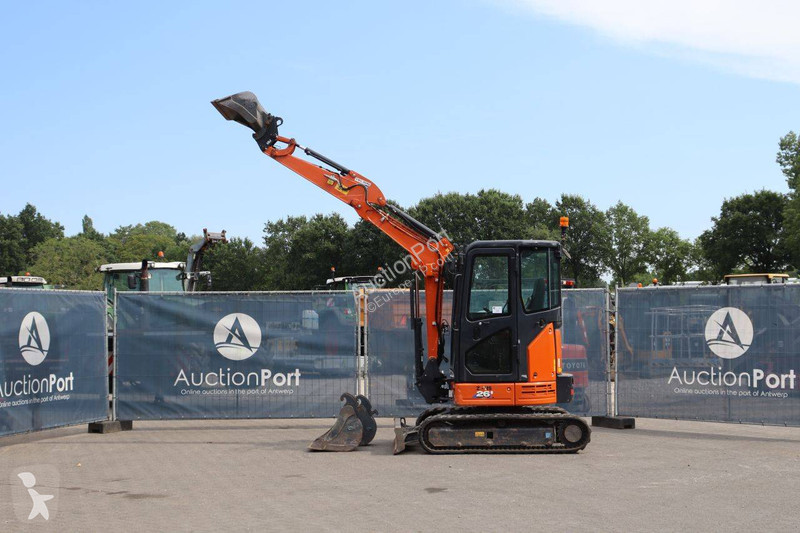 Rýpadlo Hitachi ZX26U-6 CLR