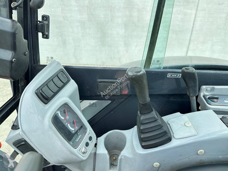 جرافة Kubota KX155-5