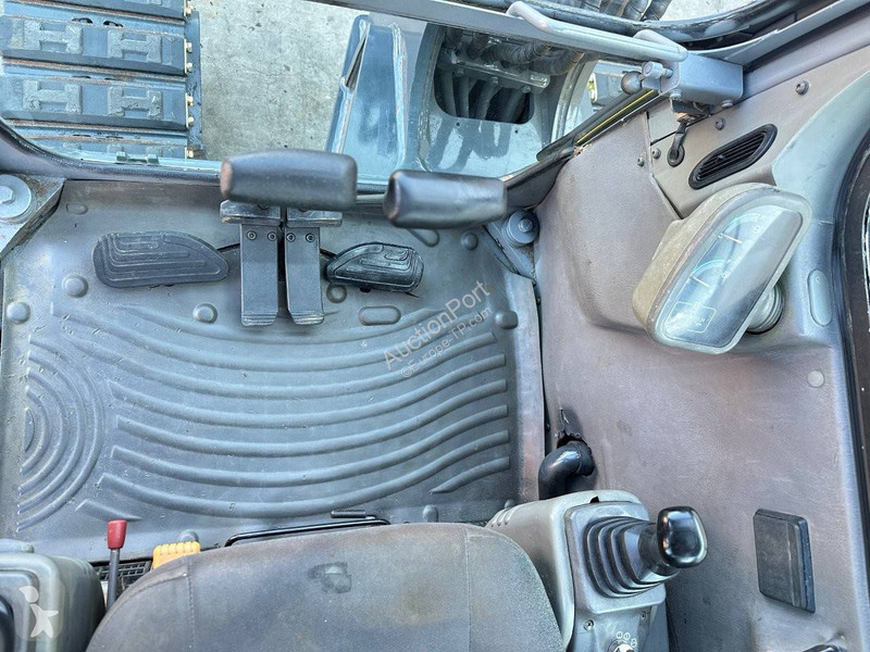 جرافة Volvo