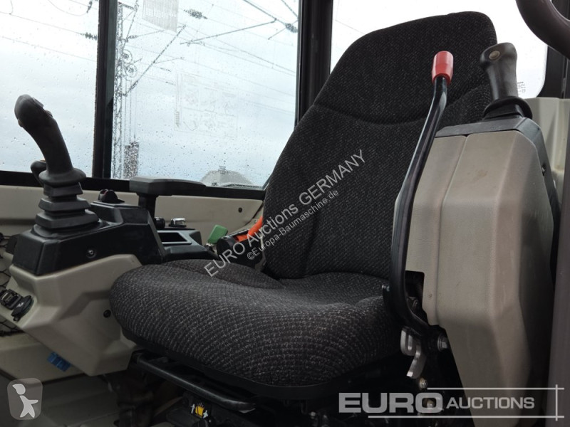 جرافة Volvo ECR50F