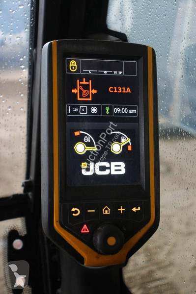 Excavator JCB
