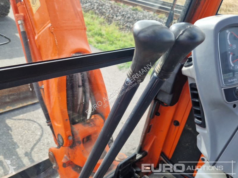 Багер Kubota U274