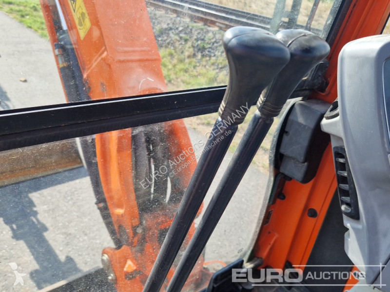 Багер Kubota U274