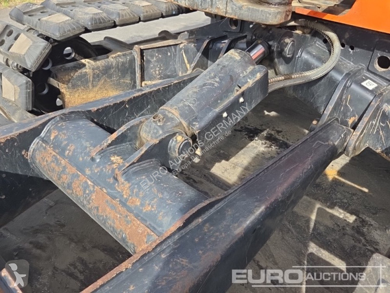 Excavadora JCB 86C-1