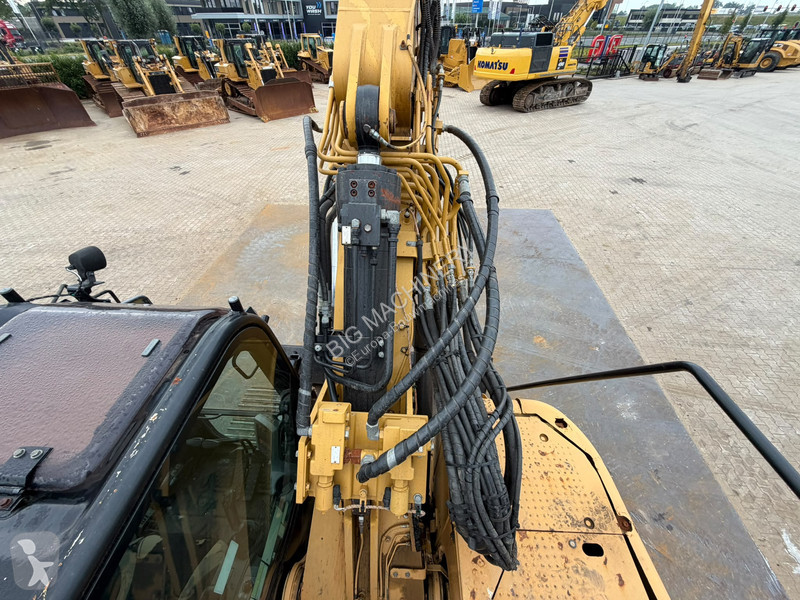 Pelle Caterpillar FLCR