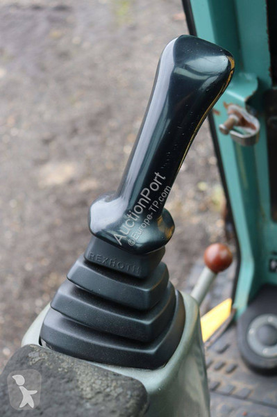 جرافة Yanmar 4