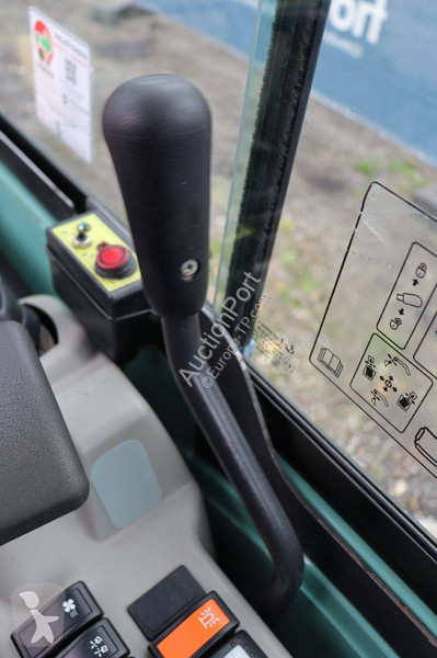 جرافة Yanmar SV22