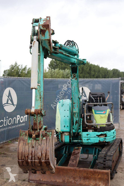 Pelle Yanmar B2U