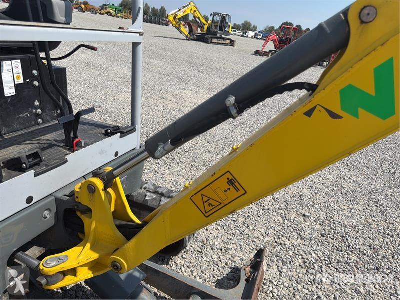 Екскаватор Wacker Neuson E