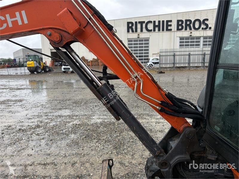 Escavadora Hitachi ZX33U-6 Mini Excavator