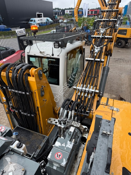Экскаватор Liebherr 24 M - 24 - 24M - 24M
