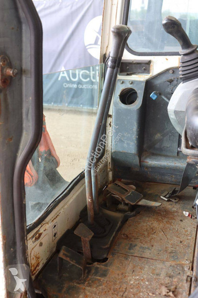 جرافة Kubota -3EU
