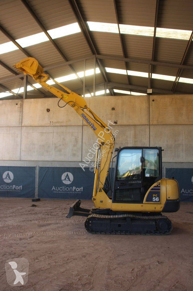 Excavadora Komatsu 7