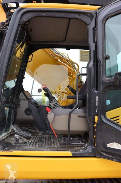 Excavadora Komatsu LC-11