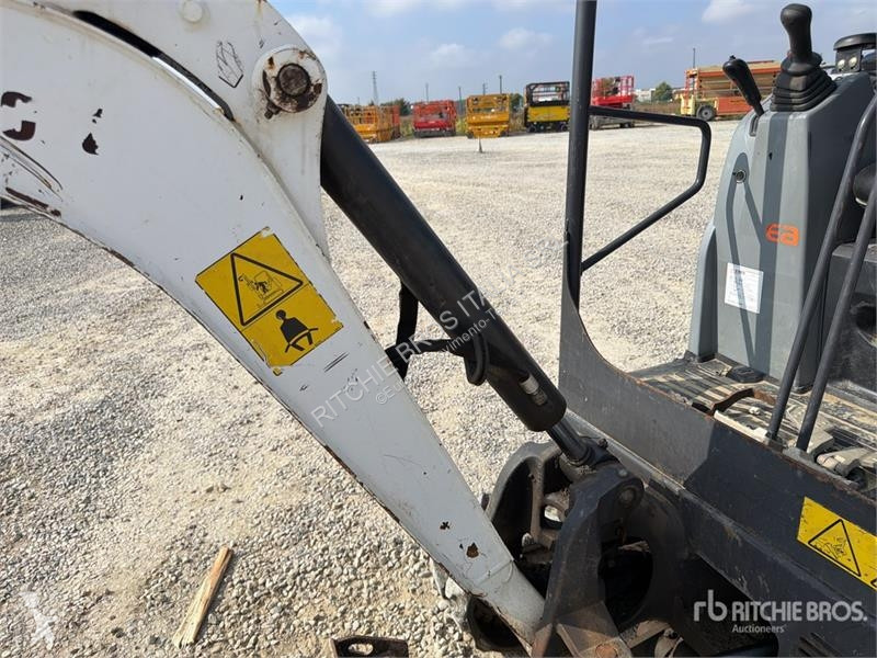 Skovel Bobcat E17 Mini Excavator