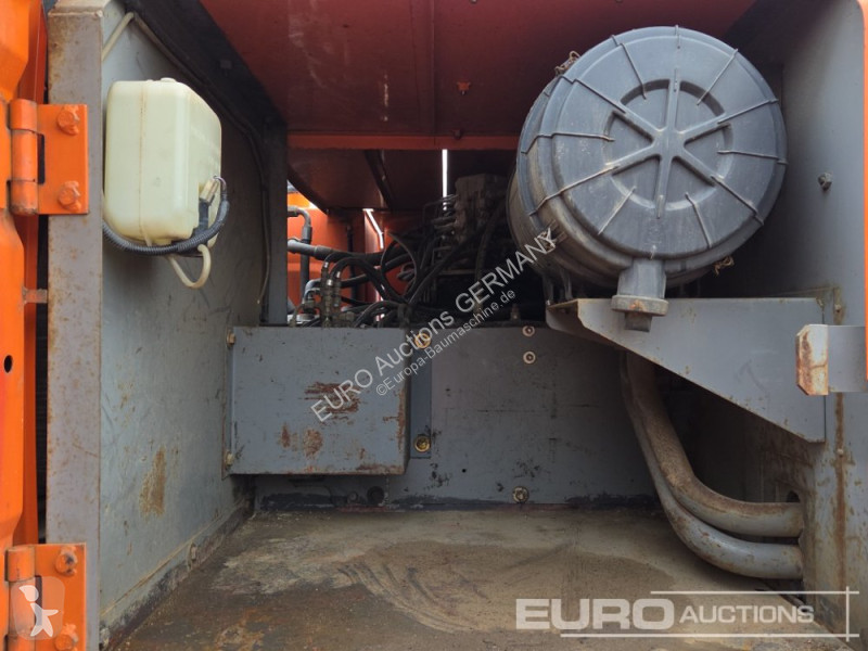 Escavadora Hitachi