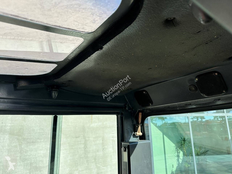 Skovel Kubota SZ