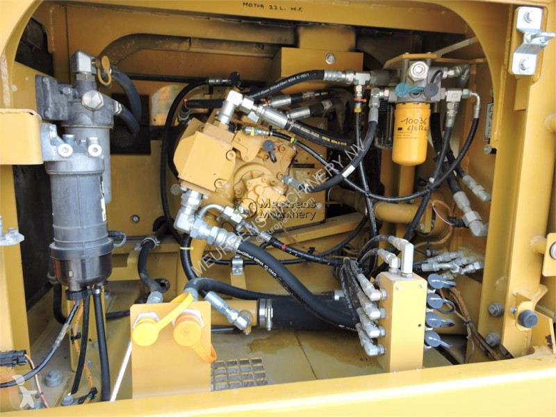 Pelle Caterpillar 330 F