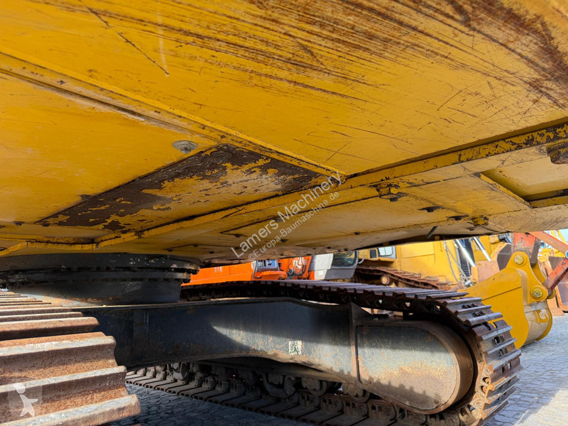 Багер Komatsu PC 210-11 .