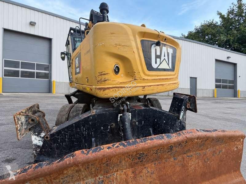 جرافة Caterpillar MH2