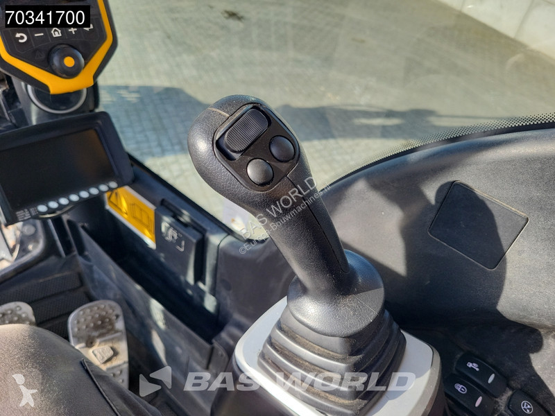 Pelle JCB JS175 Lift Cabin