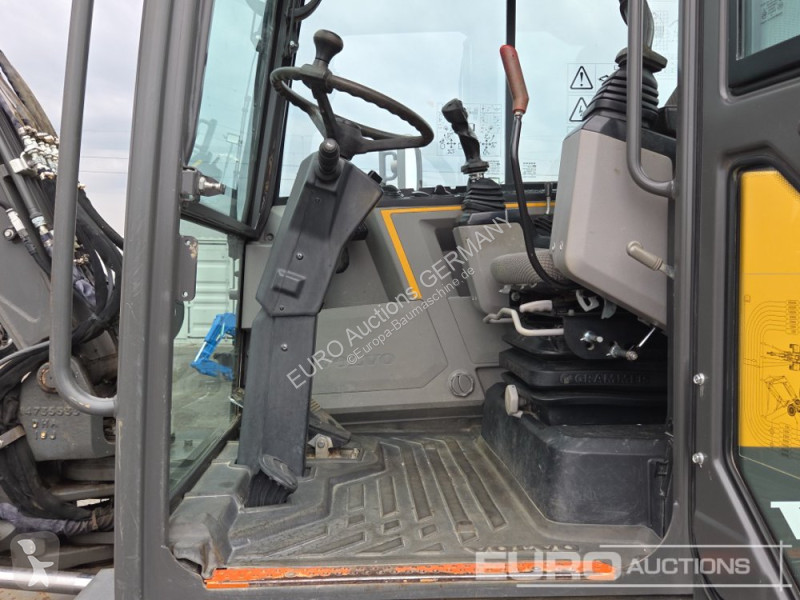 Багер Volvo EW60E