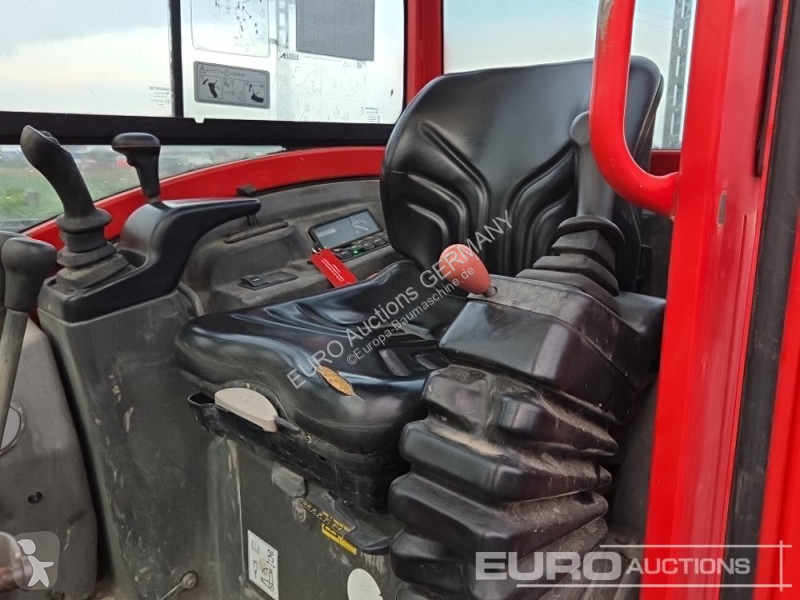 Багер Volvo ECR25D