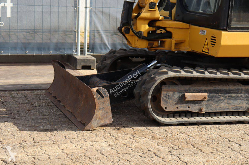 Багер Caterpillar