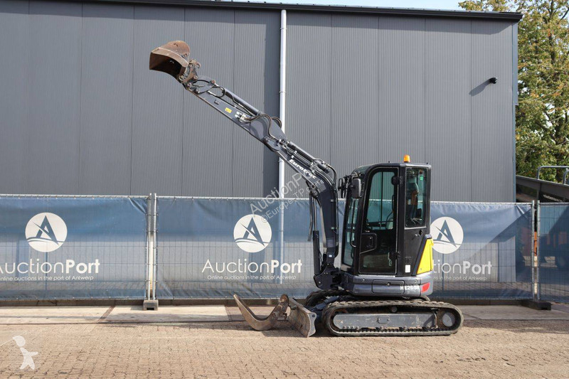 جرافة Eurotrac HE26SR
