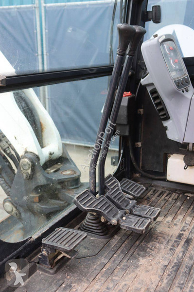 جرافة Kubota