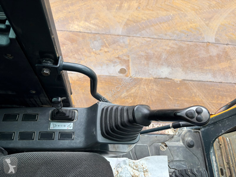 جرافة Hyundai R125LCR-9A