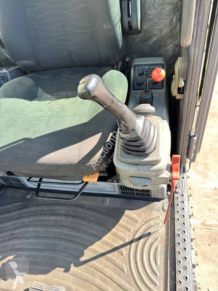 Escavadora Volvo D