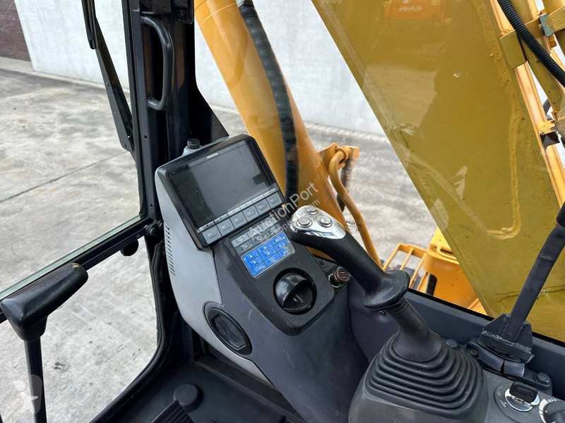 Graafmachine Komatsu PC70-8