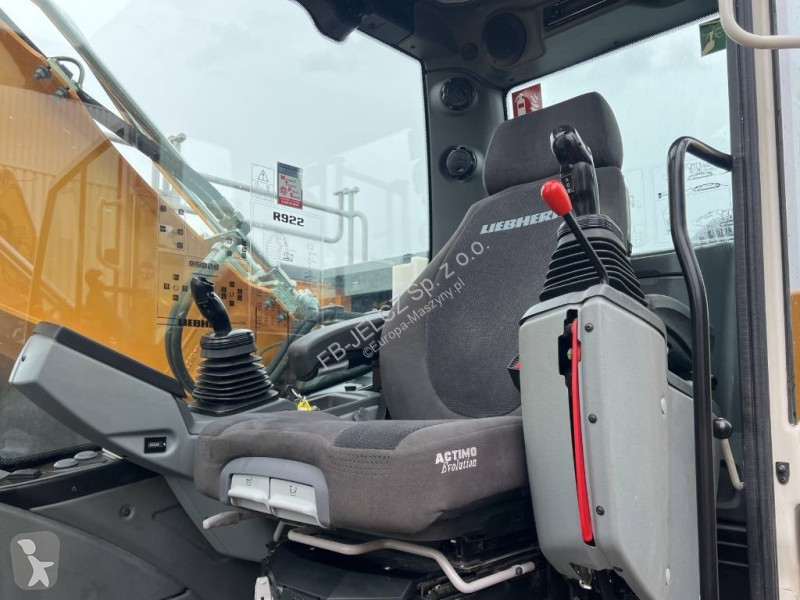 Escavadora Liebherr R922