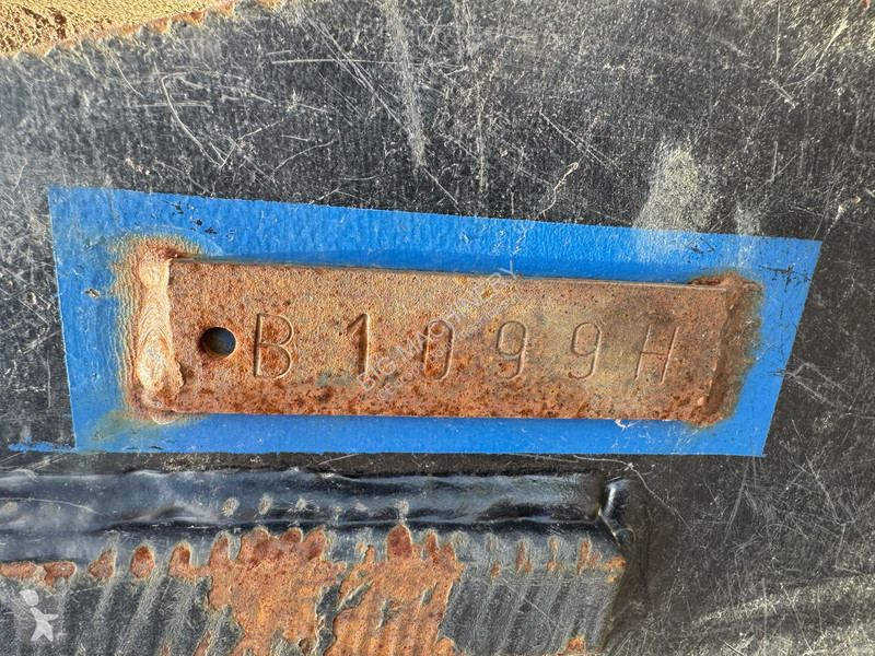جرافة Doosan -5 - 680 hours