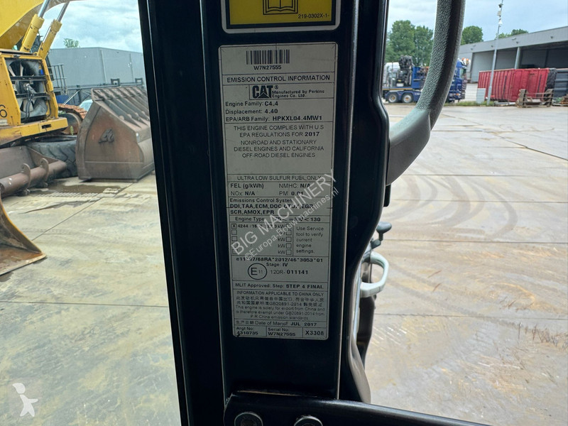 Excavator Caterpillar 320FL incl. 3 x Bucket