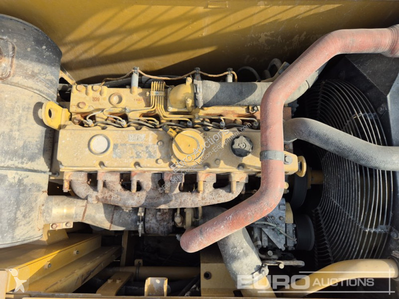 Excavator Caterpillar 3