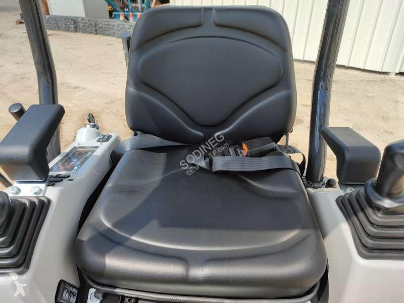 Escavadora Kato  VXE HD 17
