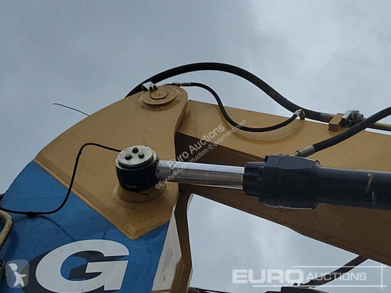 Escavatore Caterpillar
