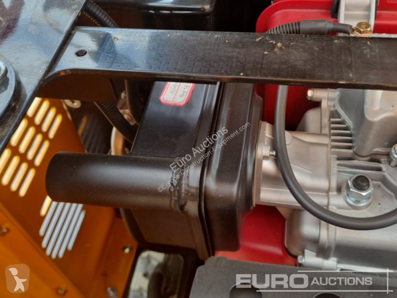 Escavadora JPC HT12