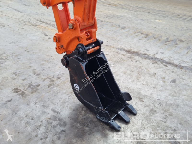 Escavatore Doosan DS80-7C