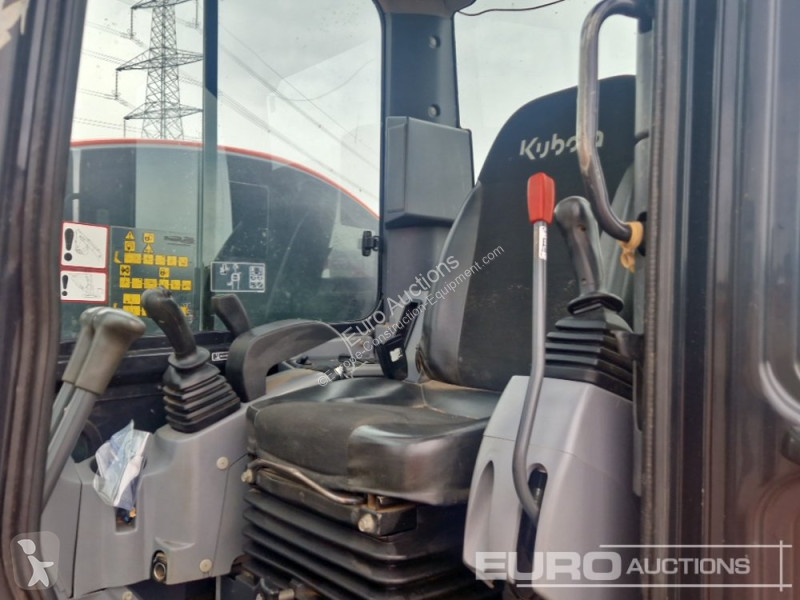 Escavadora Kubota U48-4