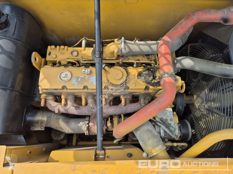 Excavator Caterpillar 3