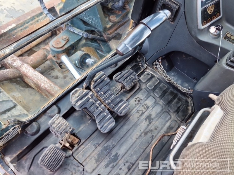 Lopatový nakládač Hyundai R80CR-9