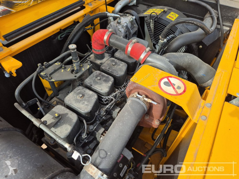 جرافة JCB JS215LC