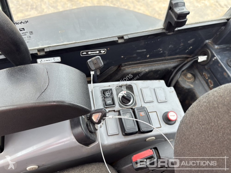 جرافة Kubota U27-4