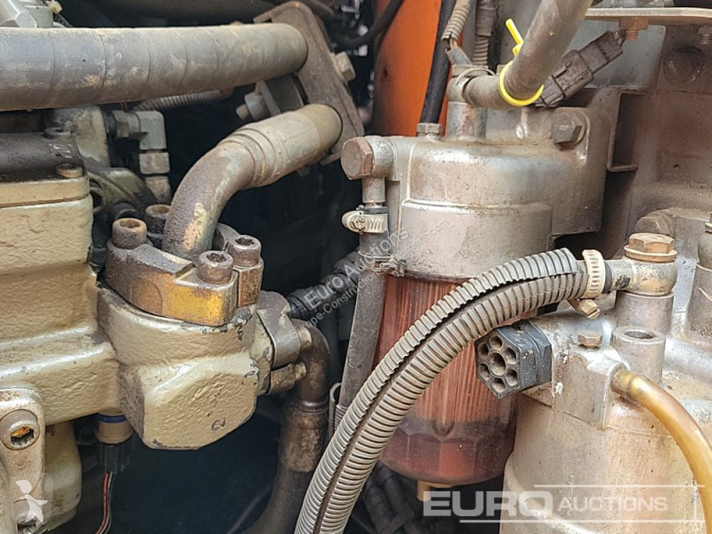 Escavadora Hitachi ZX210LC-3