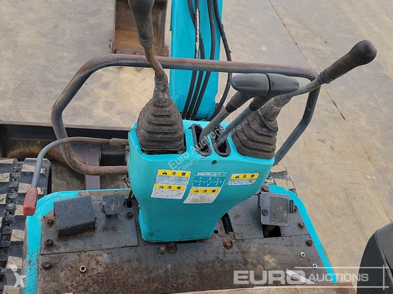 Escavatore Kubota K-020